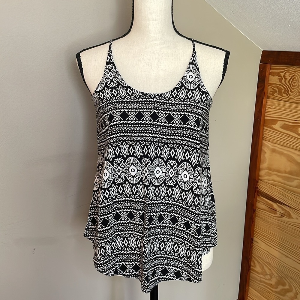 Iz Byer Black White High Neck Patterned Tank Top Extra Small